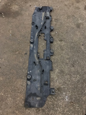 31497613 VOLVO Защита днища левая купить в Одесса
