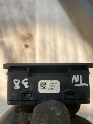 VOLVO 31674801 Кнопка салона привода крышки багажника (двери 3/5-й (ляды) в наличии Одесса
