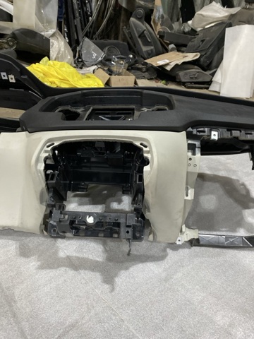 VOLVO 31688115 Торпедо в наличии Черкассы
