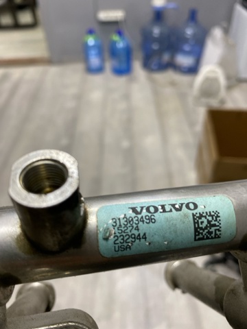 32135229 VOLVO Распределитель топлива (рампа) купить в Украина