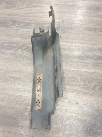 VOLVO 32244626 Накладка дверного порога внутренняя задняя правая в наличии Харьков