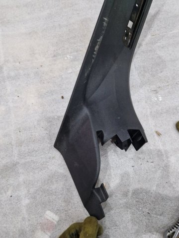 32244626 VOLVO Накладка дверного порога внутренняя задняя правая купить в Украина