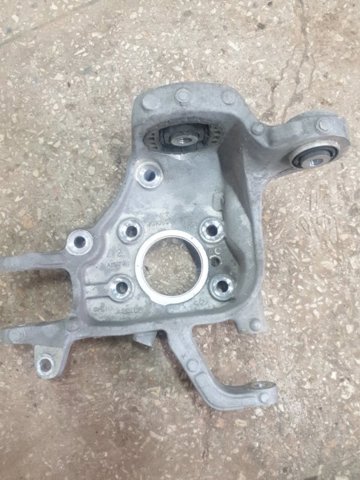 32395004 VOLVO Цапфа (поворотный кулак) задний левый купить в Каменское
