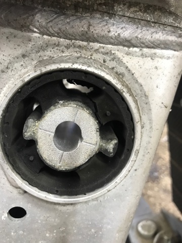 BMW 33316799103 Подрамник задний в наличии Хмельницкий