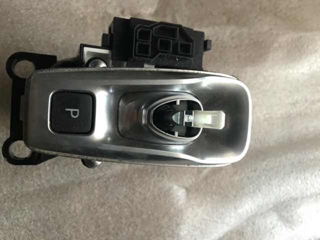 Рычаг переключения передач 349015NA0A NISSAN