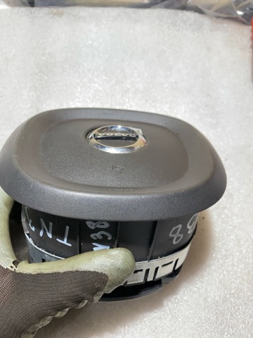 VOLVO 39825805 Подушка безопасности (AIRBAG) водительская в наличии Сумы