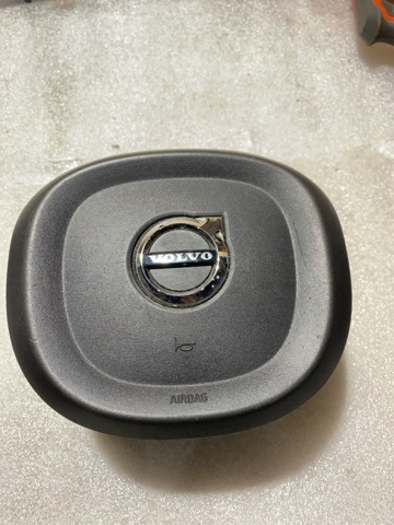 VOLVO 39825805 Подушка безопасности (AIRBAG) водительская в наличии Винница