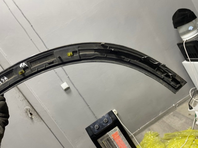 VOLVO 39849975 Расширитель (накладка) арки заднего крыла правый в наличии Хмельницкий