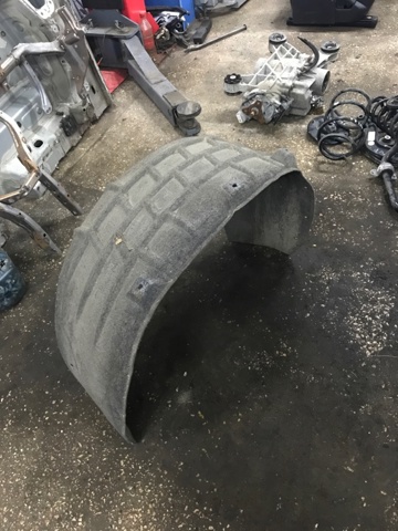 3CN810971 VAG Подкрылок задний левый купить в Кривой Рог