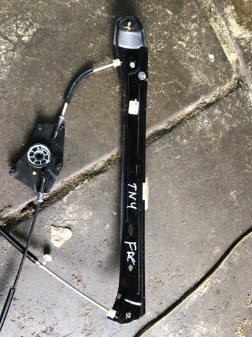3CN837462A VAG Механизм стеклоподъемника двери передней правой купить в Черновцы