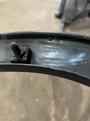 VAG 3CN853817B9B9 Расширитель (накладка) арки заднего крыла левый в наличии Черкассы