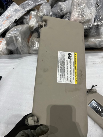 VAG 3CN857552EVI4 Солнцезащитный козырек в наличии Полтава