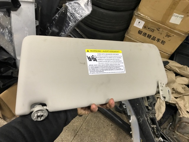 VAG 3CN857552EVI4 Козырек солнцезащитный в наличии Львов