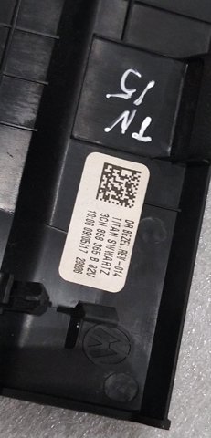 VAG 3CN858365B82V Панель салона передняя "торпедо", нижняя часть в наличии Львов