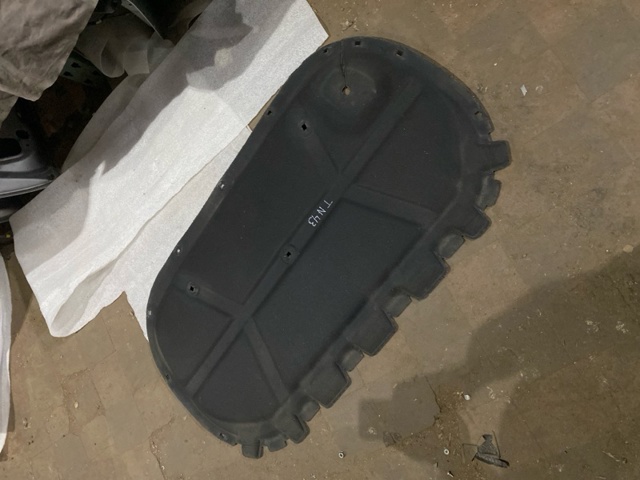 Утеплитель капота 3CN863831 VAG