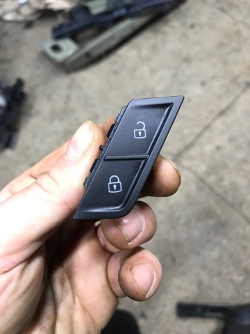 3CN962125WHS VAG Кнопка блокировки дверей купить в Николаев