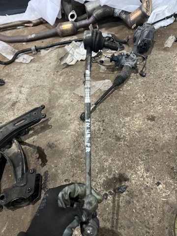 VAG 3QF411315A Стойка переднего стабилизатора в наличии Кривой Рог