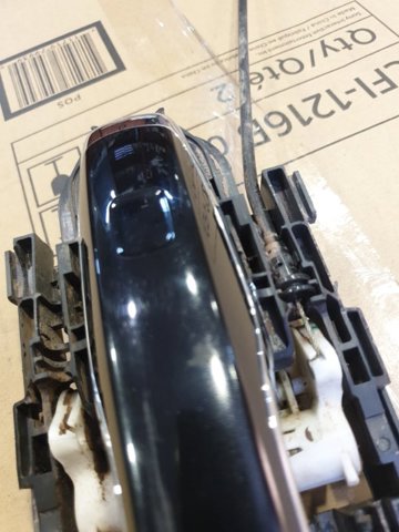 VOLVO 40013438 Ручка двери правой наружная передняя/задняя в наличии Днепр