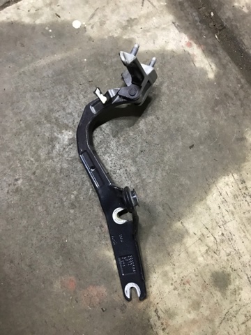 41627357421 BMW Петля двери задней (багажной 3/5-й) купить в Киев