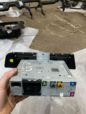 4G0035746F VAG Магнитола (радио AM/FM) купить в Чернигов