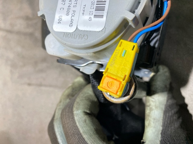 4G0857807CV04 Ремень безопасности задний центральный купить Хмельницкий