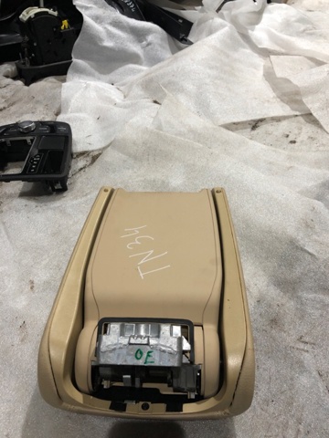 4G0864248CHA8 Крышка подлокотника купить Черновцы