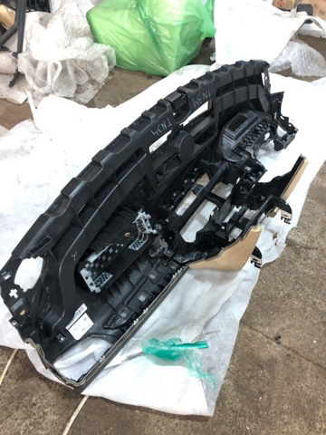 4G1857001EJ3 VAG Торпедо купить в Сумы