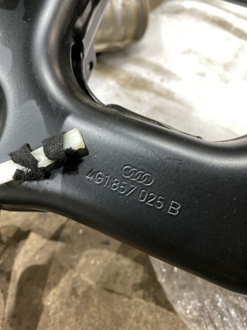 VAG 4G1857025B в наличии Черновцы