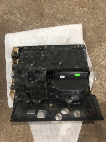 4G1880302ABH9 VAG Ящик перчаточный (бардачок) купить в Ужгород