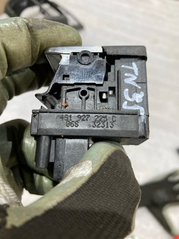 4G1927225C Клавиша электромеханического стояночного тормоза купить Черкассы