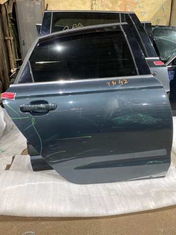 Дверь задняя в сборе 4G5833052 VAG