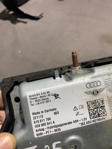 VAG 4G8880841A Подушка безопасности защиты коленей в наличии Полтава
