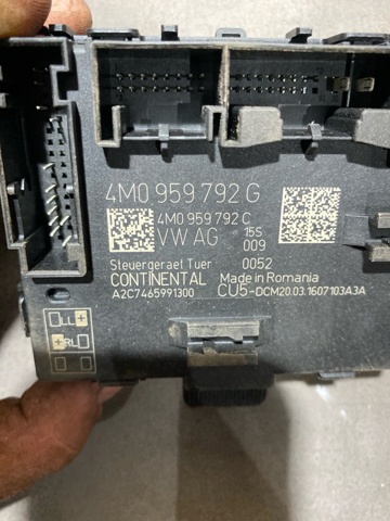4M0959792G VAG Блок комфорта передней двери купить в Львов