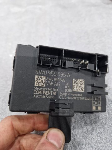 Блок комфорта задней двери 4M0959795G VAG
