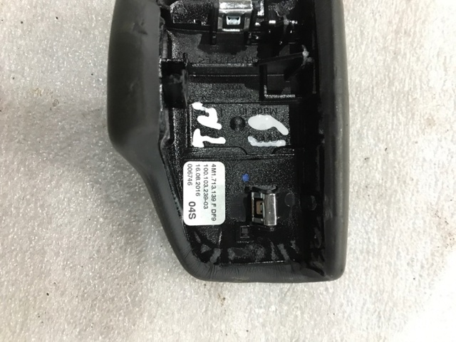 4M1713139FDF9 VAG Рукоятка рычага КПП купить в Николаев