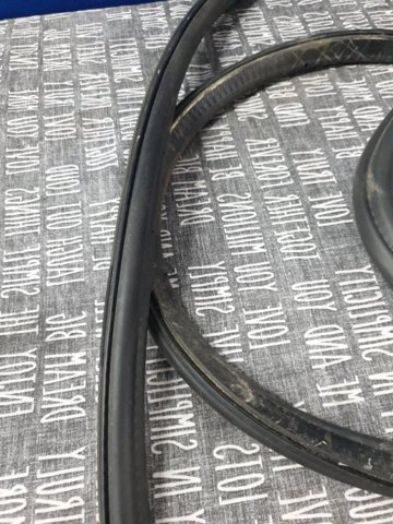 BMW 51767260916 Уплотнитель крышки багажника в наличии Одесса