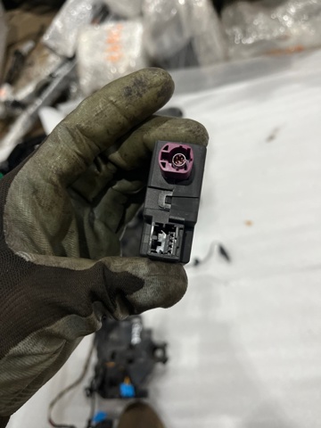 VAG 5G0035953D USB-разветвитель в наличии Харьков