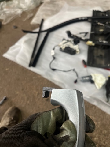 VAG 5GM837205BGRU Ручка двери левой наружная передняя/задняя в наличии Винница