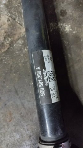 VAG 5Q0501203A Полуось задняя левая в наличии Украина