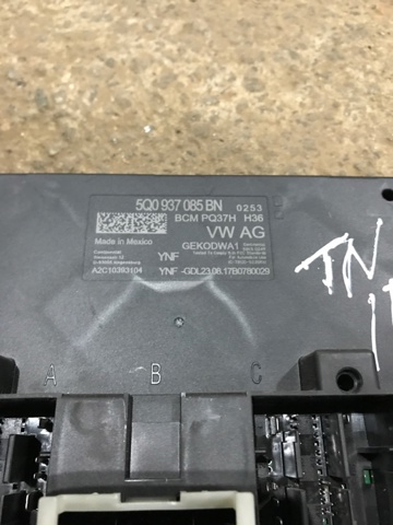 5Q0937085BP VAG Блок комфорта купить в Винница