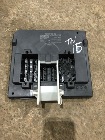 Блок комфорта 5Q0937085BP VAG