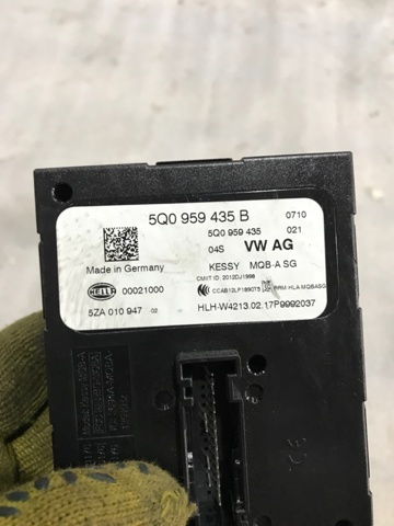 VAG 5Q0959435B Модуль управления (ЭБУ) иммобилайзером в наличии Днепр