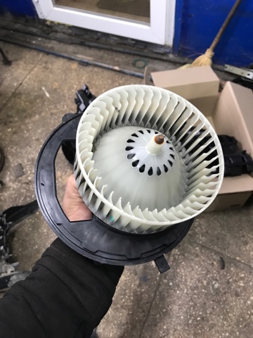 5QD819021B VAG Вентилятор печки купить в Ровно