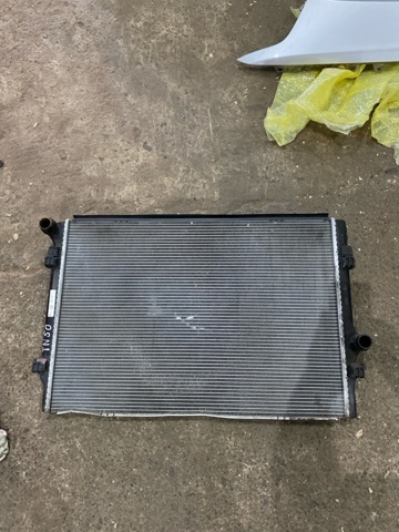 Радиатор охлаждения 5WA121251H VAG