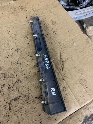 SUBARU 63186SG000 в наличии Черновцы