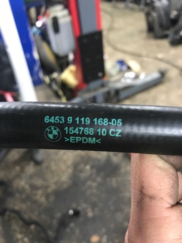 Шланг радиатора печки 64539119168 BMW