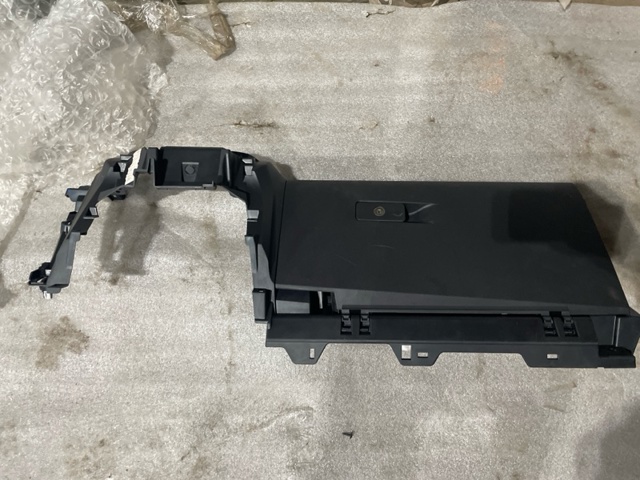 Ящик для документов, карман боковины 66121AN00A SUBARU