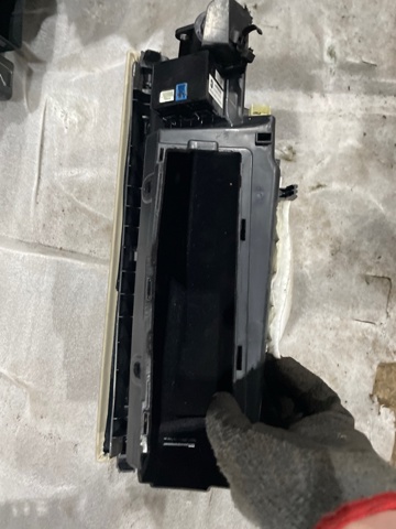 685005NA1B NISSAN Ящик перчаточный (бардачок) купить в Винница