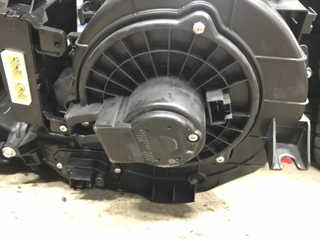 Отопителя салона 72223AG06A SUBARU