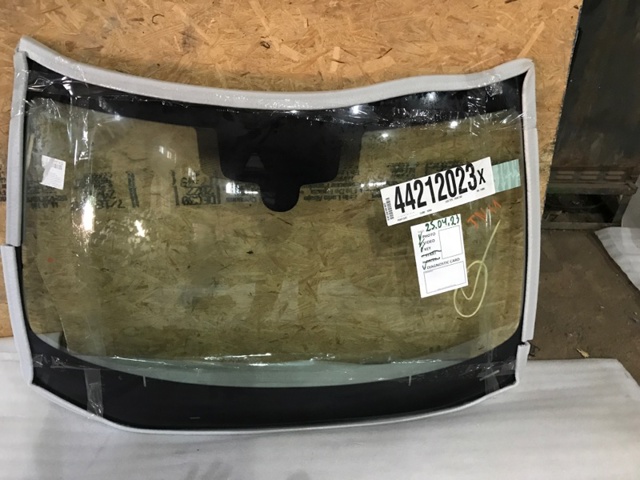 Лобовое стекло 727005NA3A NISSAN